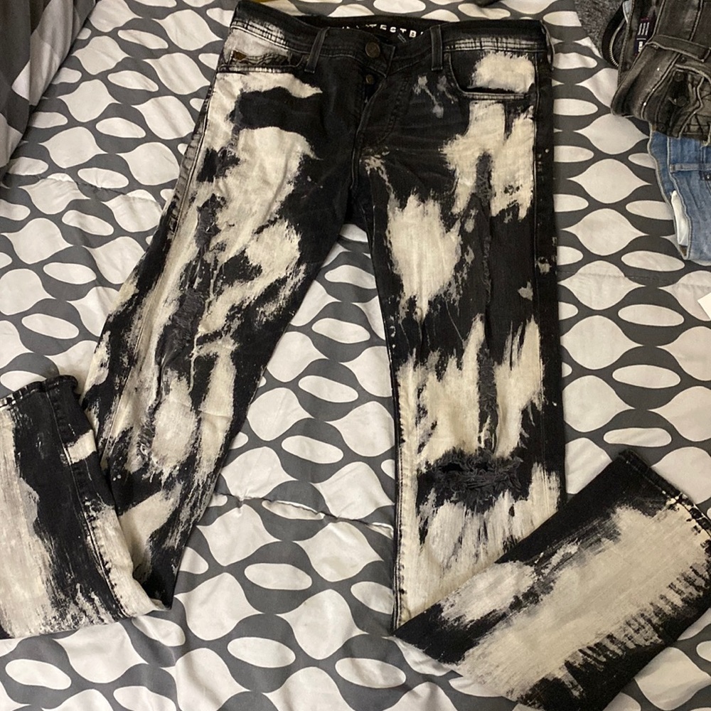 Mens jeans, Relaxed skinny